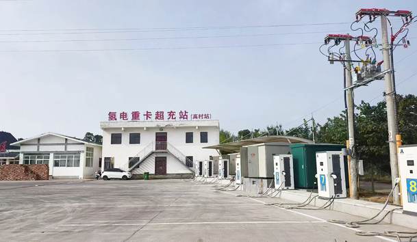 重卡專用充電樁大功率快充設(shè)備項目案例